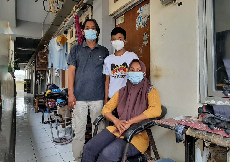 Schroders Together with Habitat Indonesia Bring Hope to Surabaya Health Workers and the Jogoyudan Community during the Covid-19 Pandemic