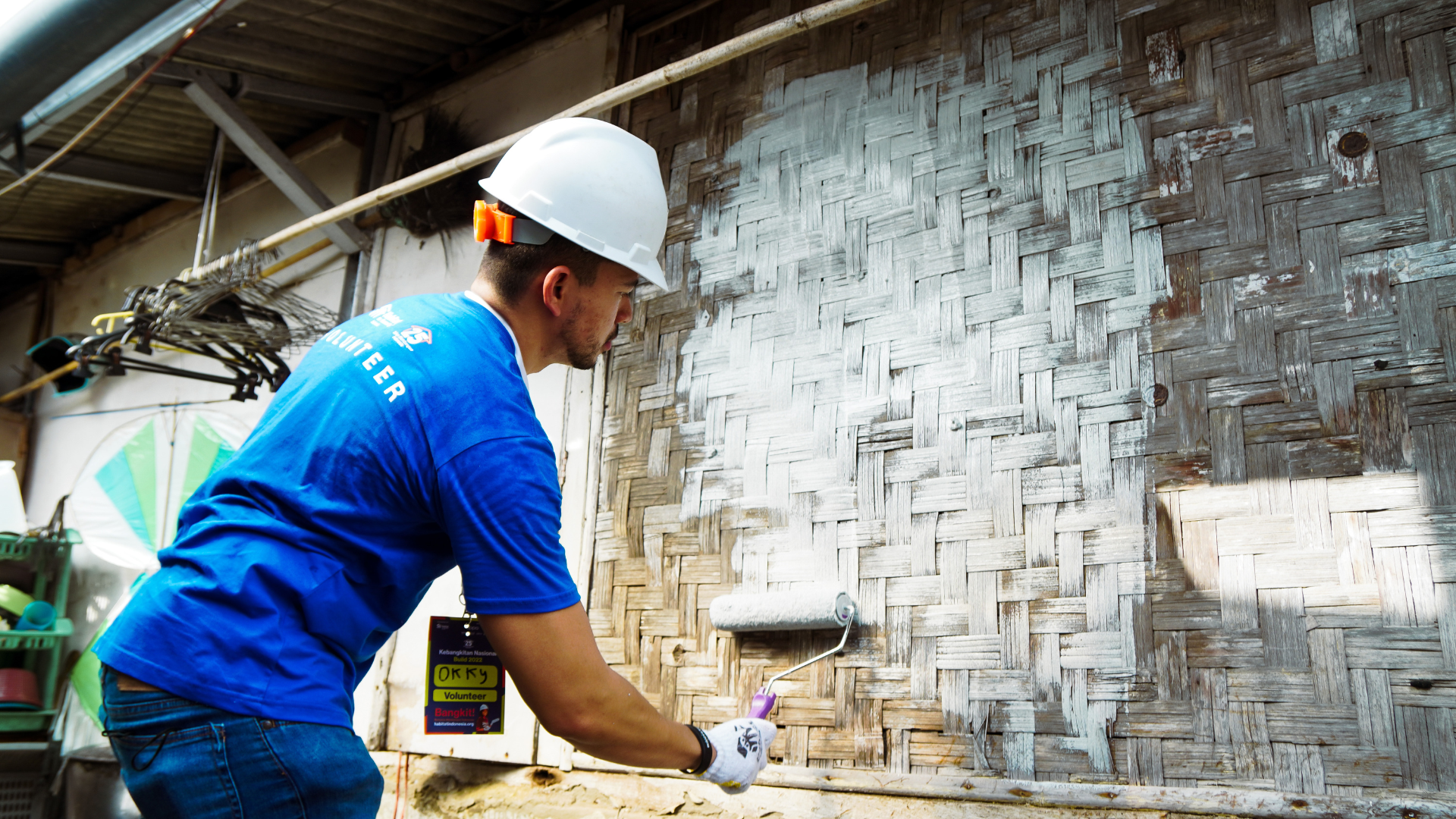 Habitat Indonesia and Volunteers Help Paint Houses for Low-Income Families