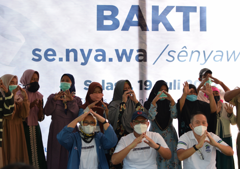 Mind Id Ajak Karyawan Mengecat Rumah dan Mengadakan Pelatihan Hidup Bersih Sehat Bersama Habitat Indonesia.